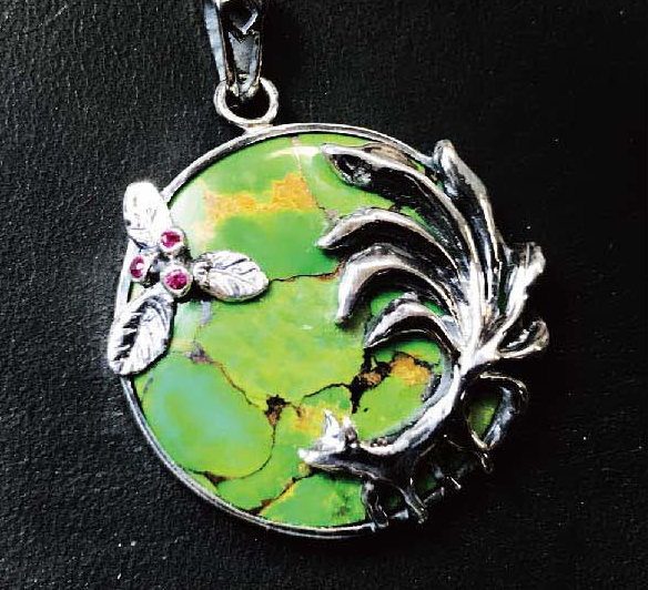 グリーンターコイズ・ルビー×八尾の狐モチーフ