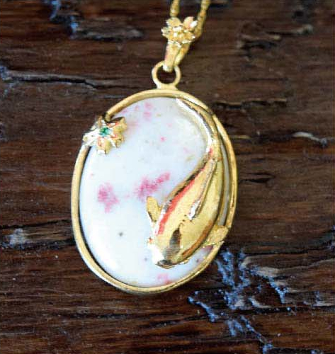 アトランティサイト・エメラルド×鯉モチーフ(シルバーに18Kメッキ)