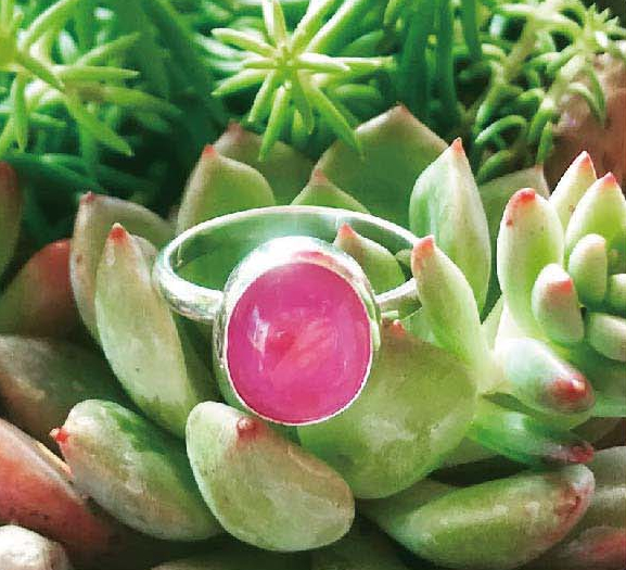 ピンキーリング・ルビー